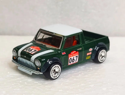 Hot Wheels Premium | Car Culture | Morris Mini & '67 Austin Mini Pickup | 1:64
