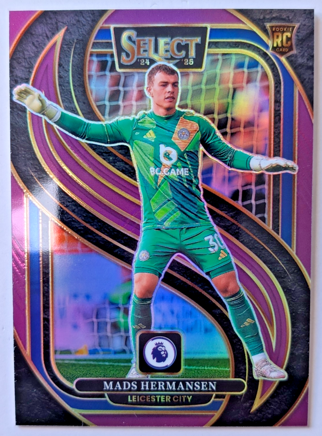 Panini Select 24/25 – Mads Hermansen /140 – Leicester City - Rookie Card0