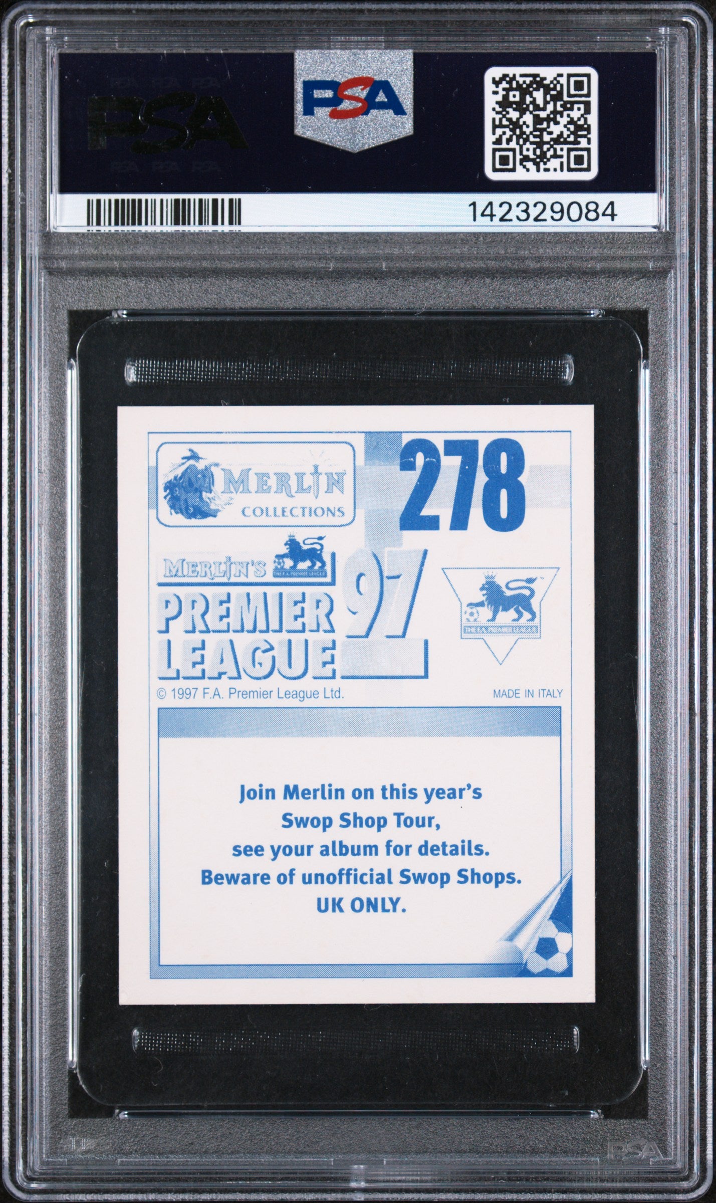 1996 Merlin | Manchester United Badge #278 | Club Badge Sticker | PSA 8 NM-MT