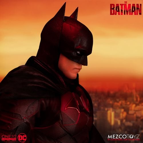 Mezco One:12 The Batman | 7” Action Figure | DC Collectable