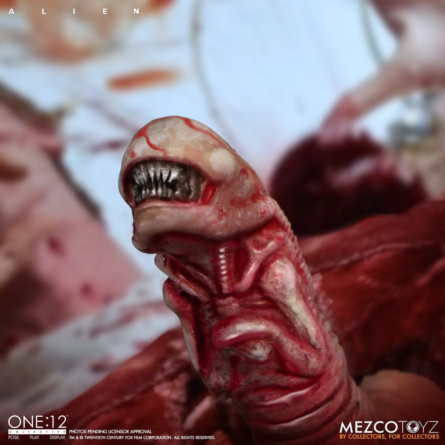 Mezco One:12 Collective Alien | 7” Xenomorph Action Figure | Movie Collectable