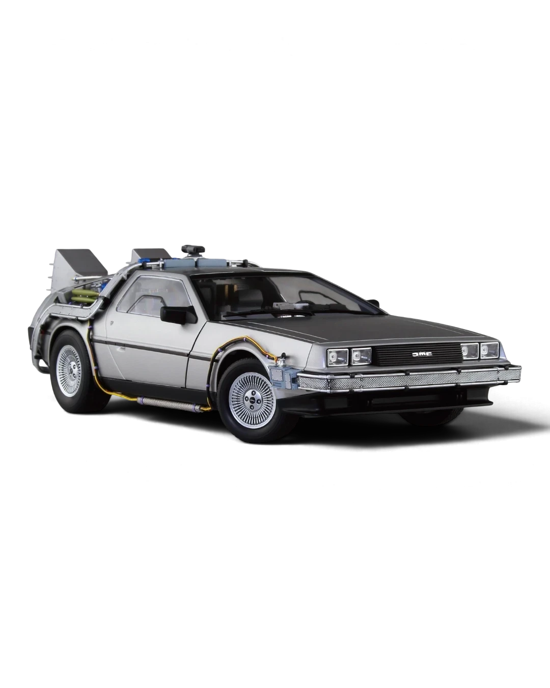 VaultifyUK Aoshima 1:24 scale Back to the Future DeLorean model kit with detailed silver exterior and gull-wing doors