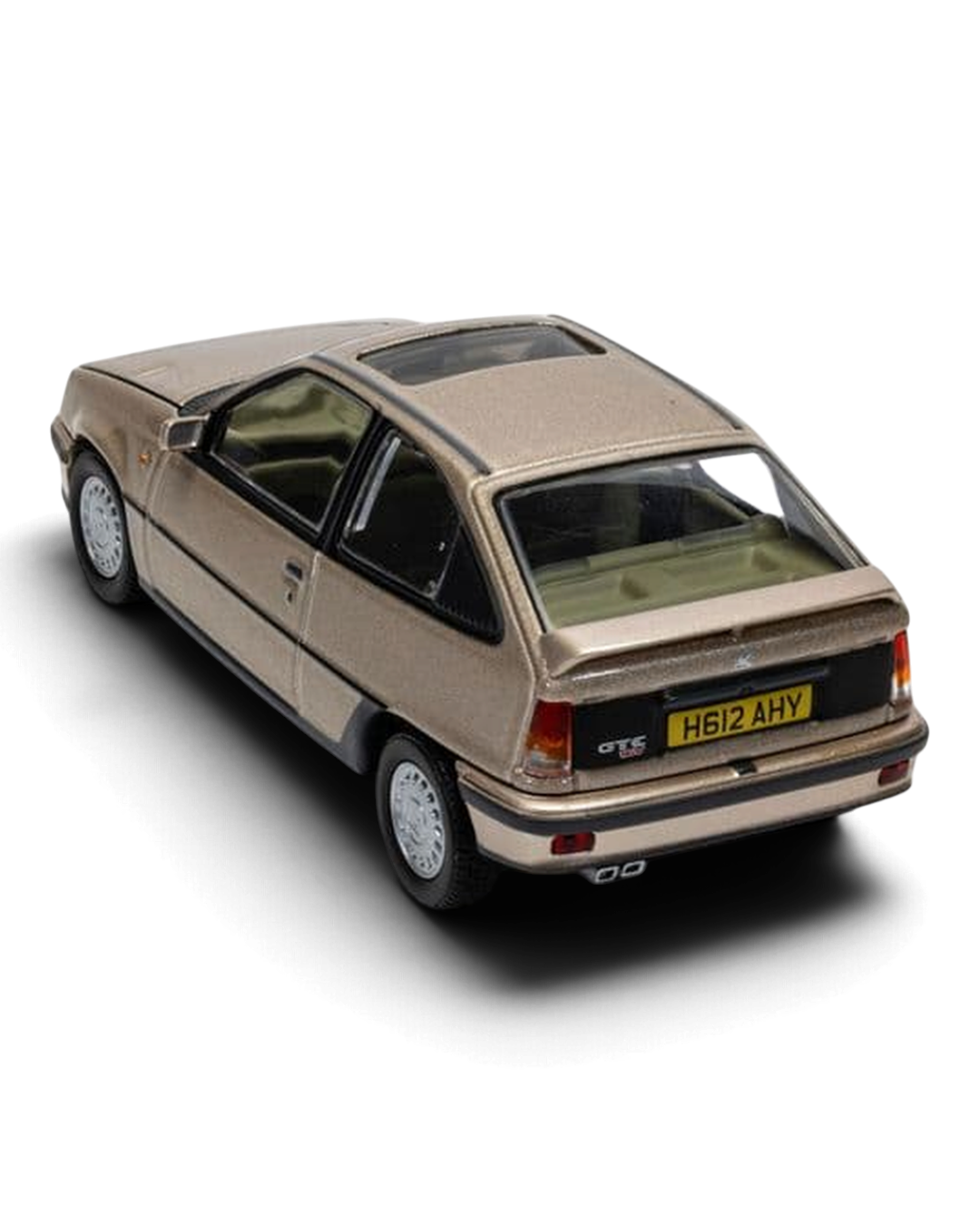 Corgi Vanguards 1:43 Vauxhall Astra Mk2 GTE 16V die-cast model in Rembrandt Silver with sunroof, high rear view