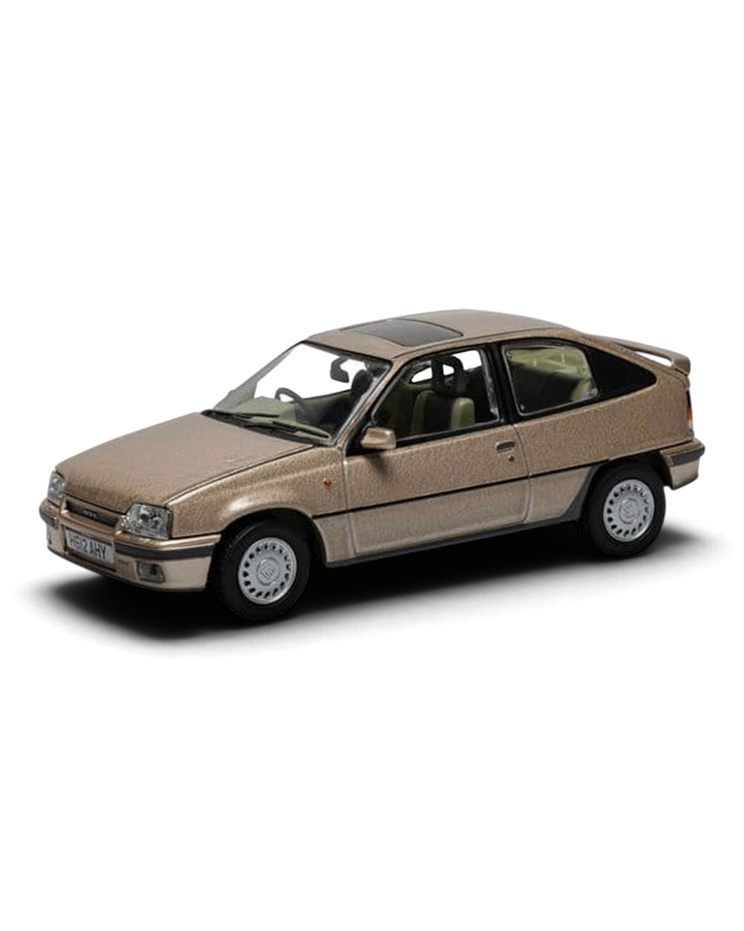 Corgi Vanguards 1:43 Vauxhall Astra Mk2 GTE 16V die-cast model in Rembrandt Silver with sunroof
