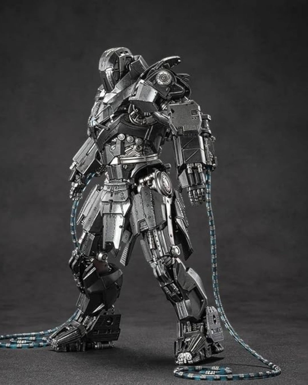 VaultifyUK ZD Toys Whiplash Mark 2 1/10 scale articulated figure with metallic armour and electric whip accessories.